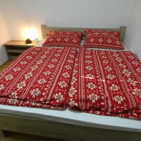Muskátli Jakuzzis Gárdony